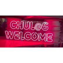 scritte neon con contorno luminoso