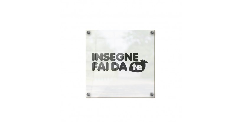 Targhe Plexiglass con fondo trasparente