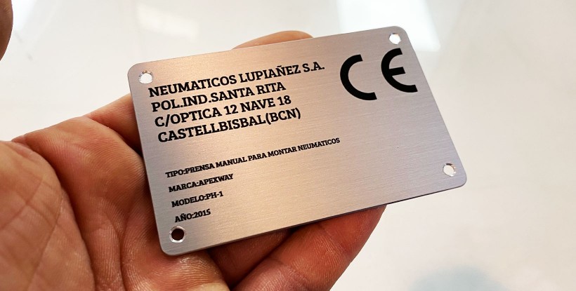Targhe Identificative con Finitura Spazzolata